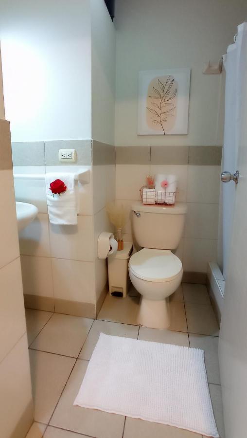 Hab Pequena Bano Compartido La Paz 4 Apartment Lima Bagian luar foto
